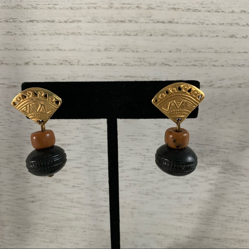 Pierced Earrings - Egyptian look